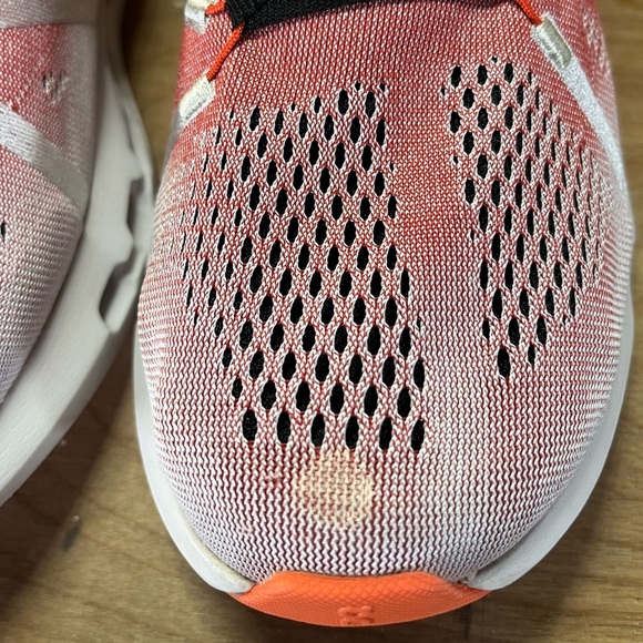 On CloudSurfer REFLECTIVE Mens Size 11 Running Shoes Sneakers Auburn Frost - Picture 4 of 13